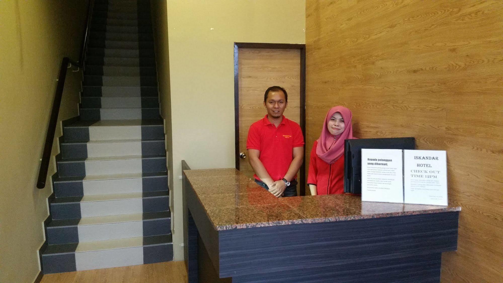Hotel Iskandar Kota Kinabalu Exterior foto